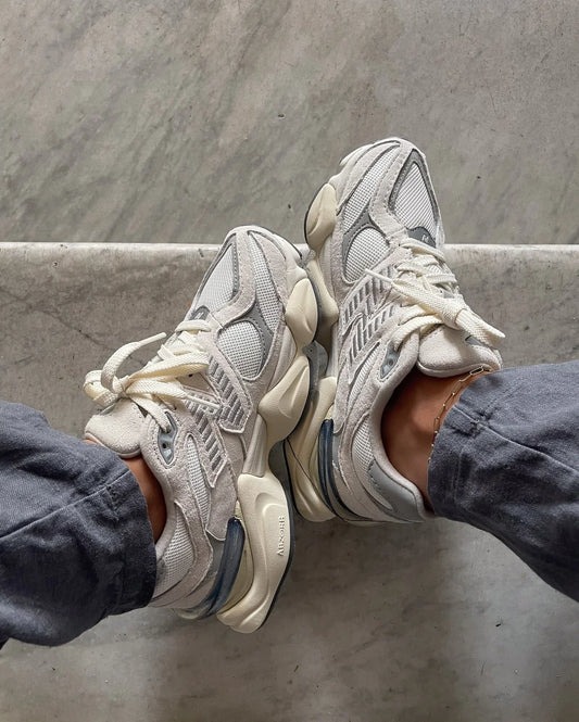 Waarom de New Balance 9060 Quartz dé perfecte sneaker is voor neutrale outfits