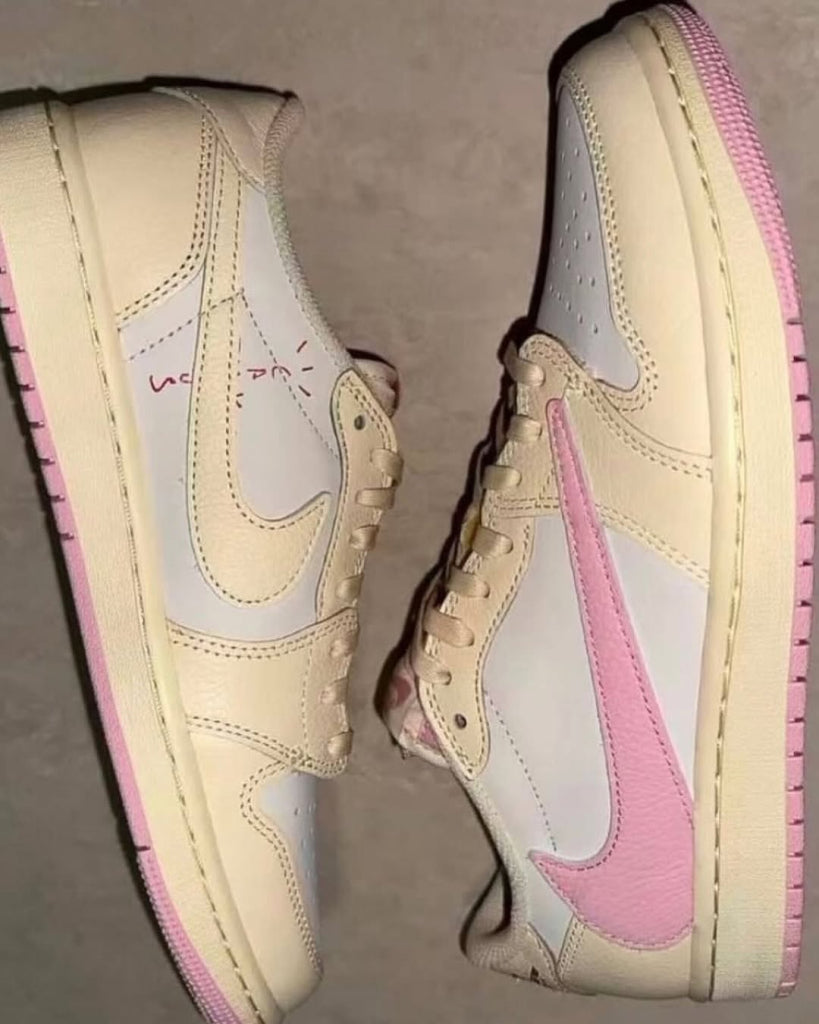 Jordan 1 Retro Low OG SP Travis Scott Shy Pink