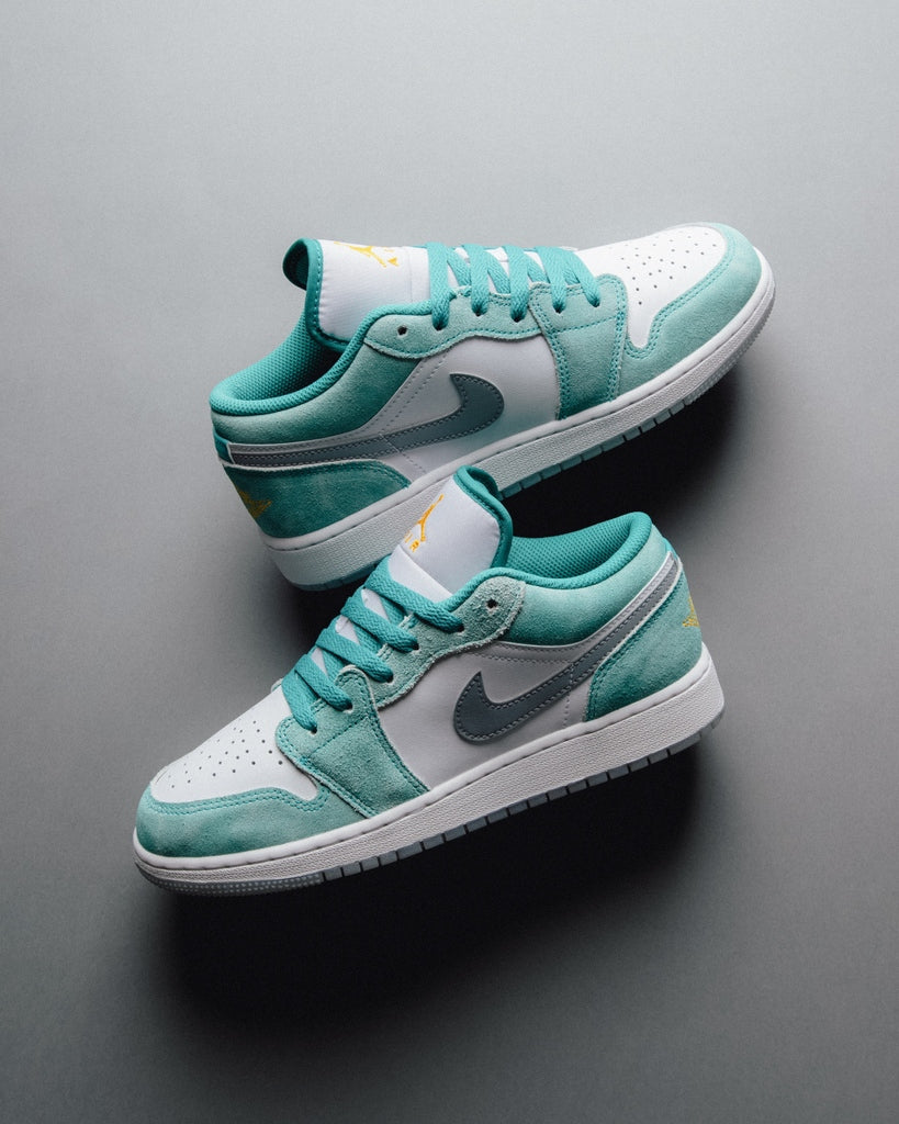 Air Jordan 1 Low SE New Emerald Grey