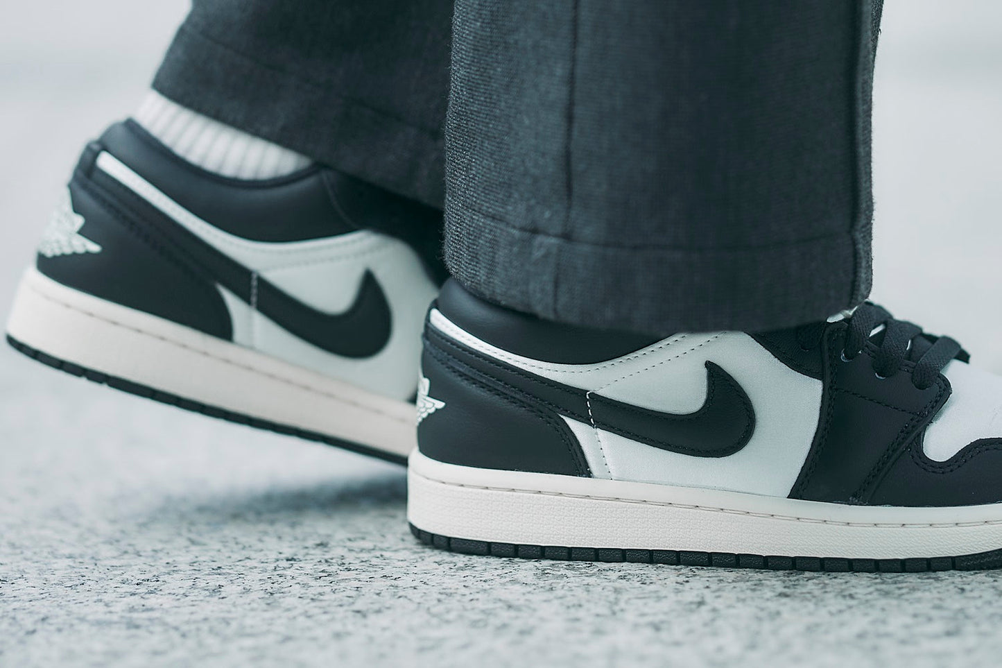 Air Jordan 1 Low SE Vintage Panda