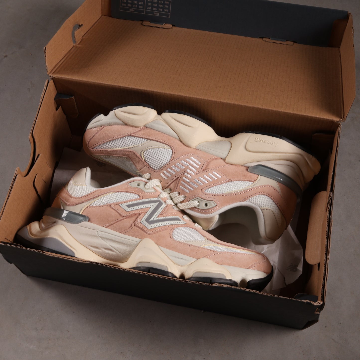 New Balance 9060 Vintage Rose (SALE)