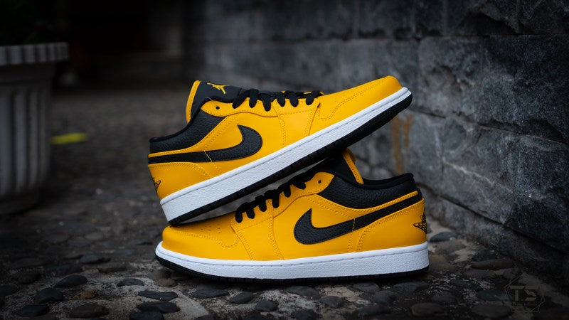 Jordan 1 Low University Gold