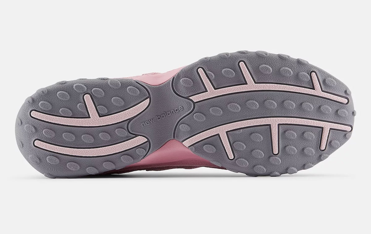 New Balance 204L Pastel Pink