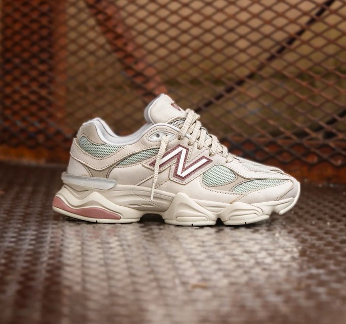 New Balance 9060 Bone Sparrow (SALE)