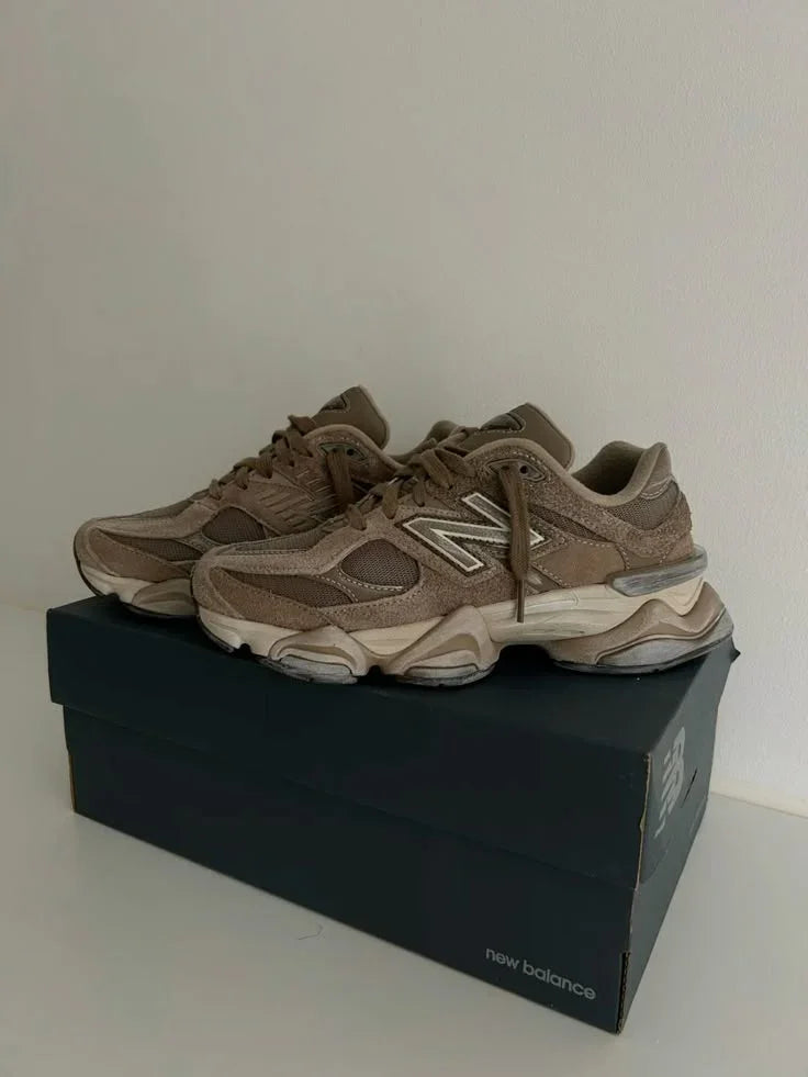 New Balance 9060 Mushroom