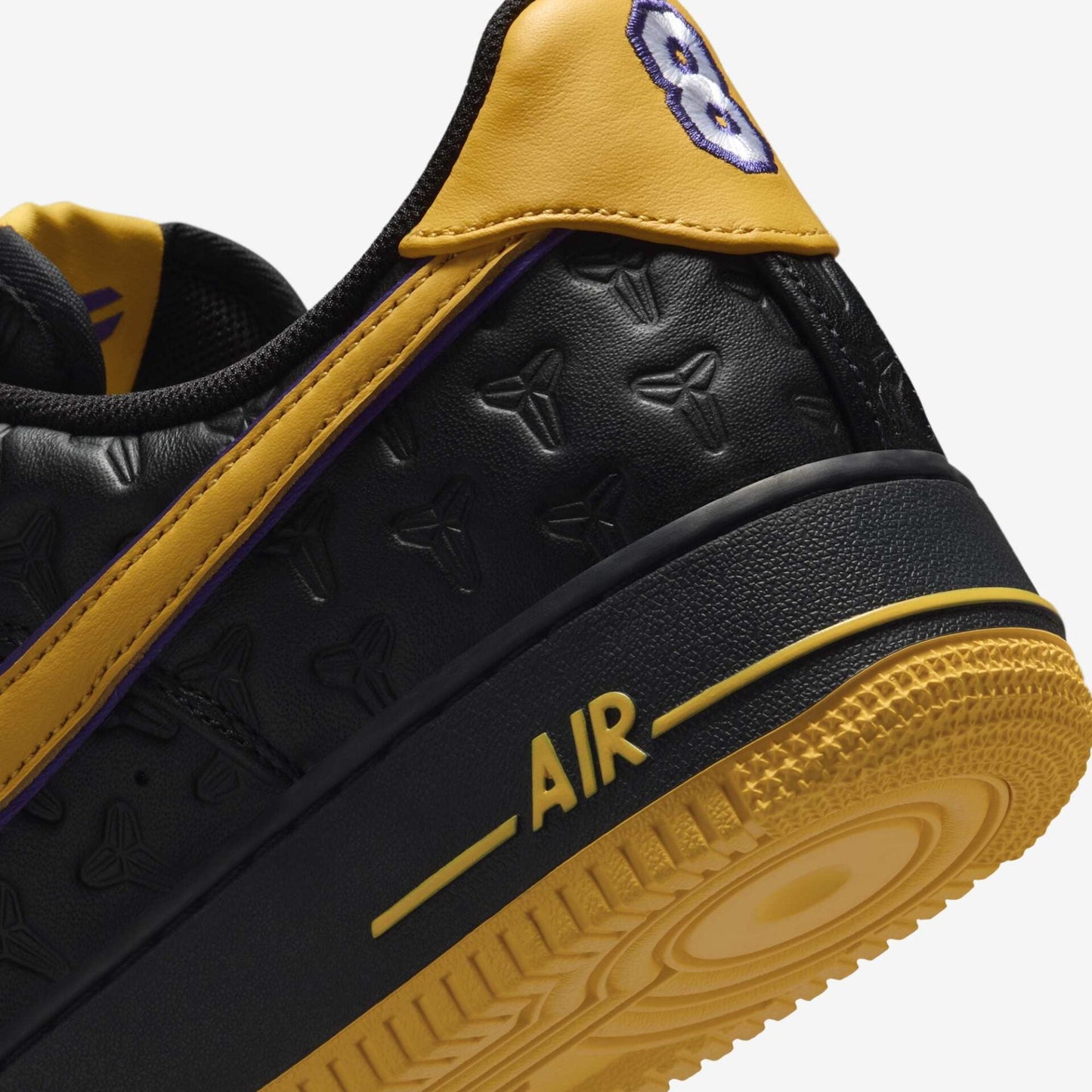 Nike Air Force 1 Low Kobe Bryant Lakers Away (nummerierte Auflage von 8000)