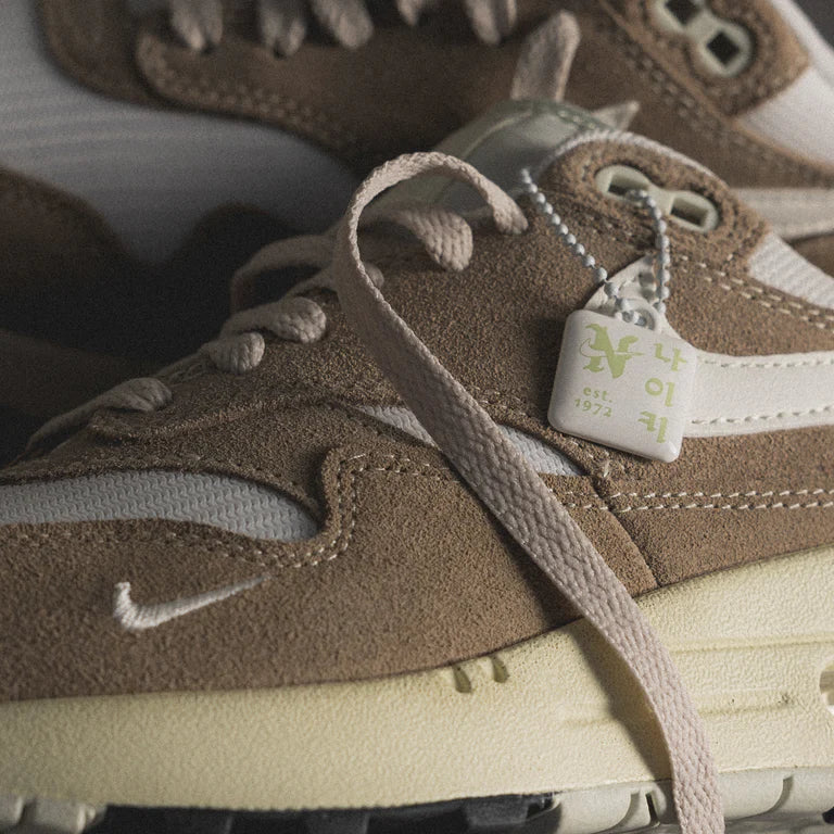 Nike Air Max 1 '87 SE WMNS 'Hangul Day'