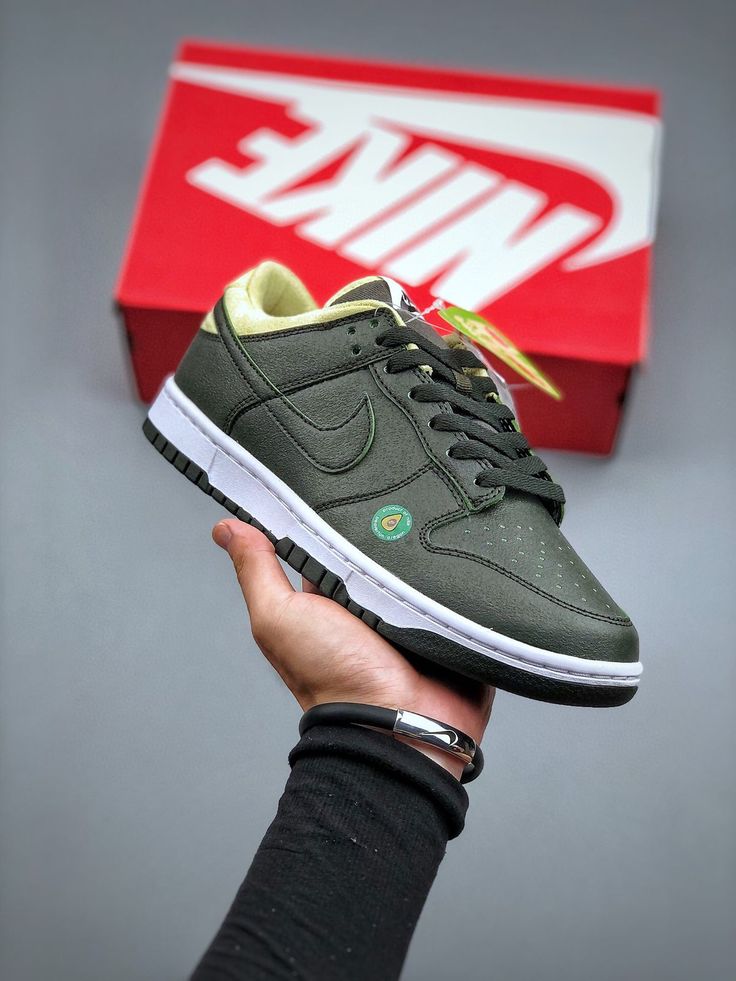 Nike Dunk Low Avocado