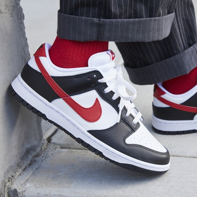 Nike Dunk Low Schwarz Weiß Rot