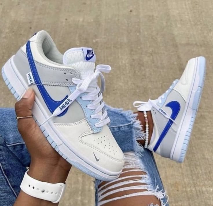 Nike Dunk Low Elfenbein Hyper Royal