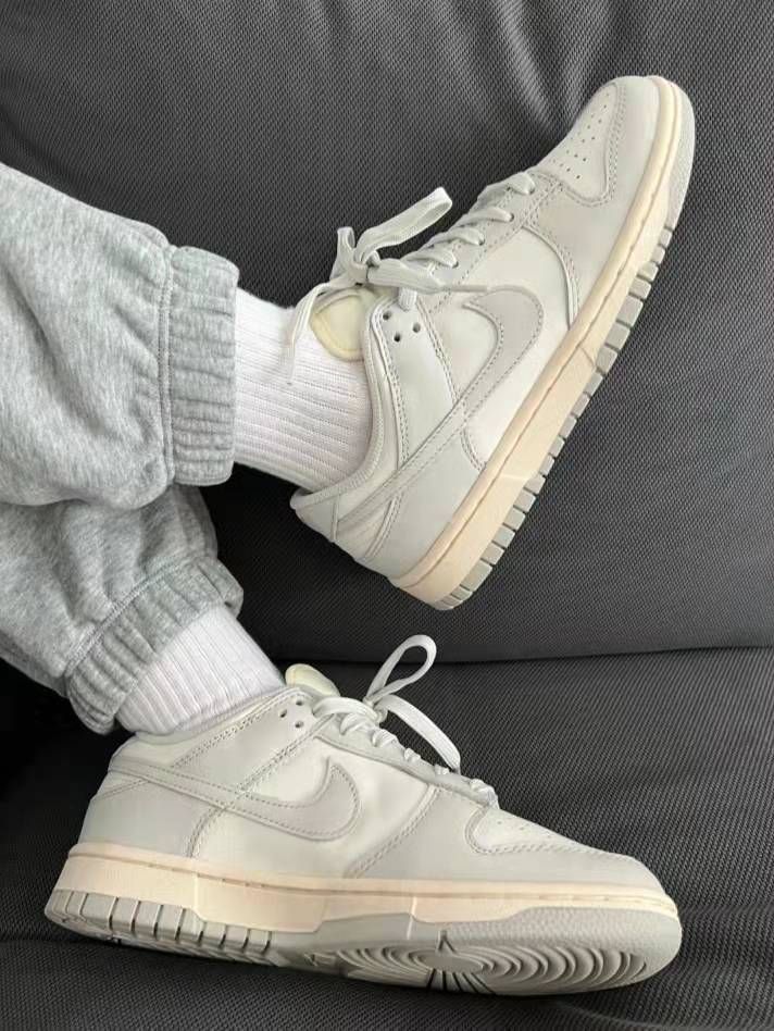 Nike Dunk Low Light Bone
