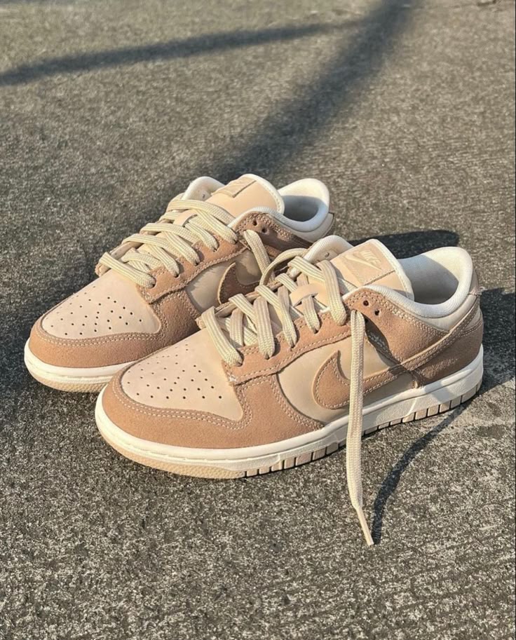 Nike Dunk Low Sand drift