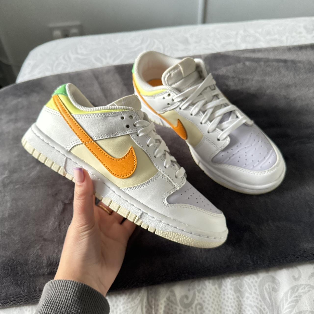Nike Dunk Low Sonnenuhr