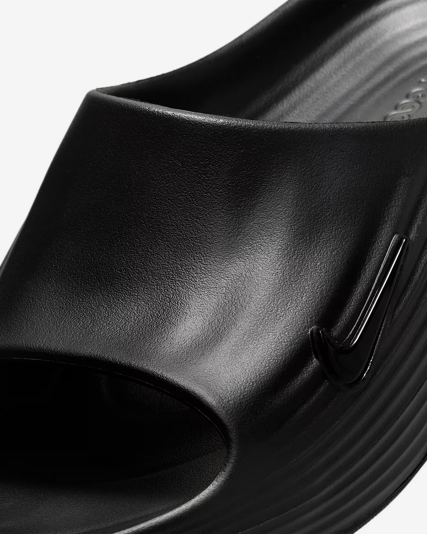 Nike ReactX Rejuven8 Slide Schwarz