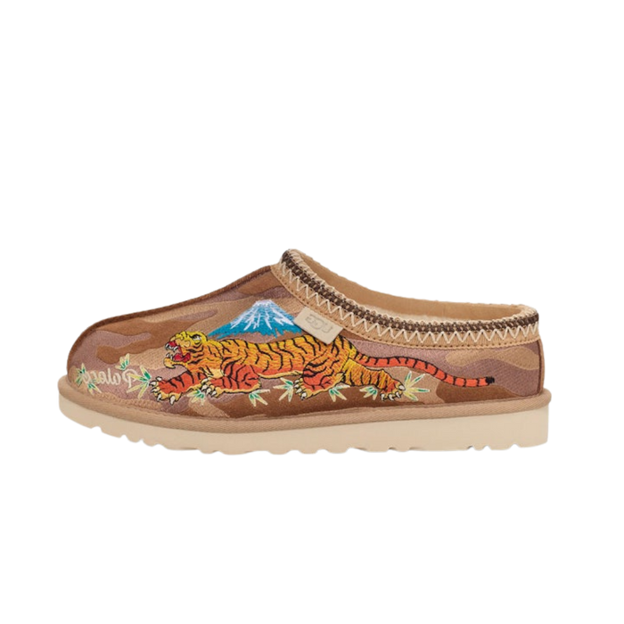 UGG Tasman Slipper Palace Kastanienbraun Camo