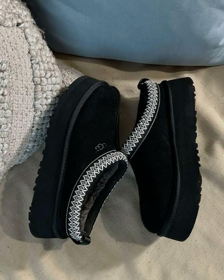 UGG Tasman Slipper Black Kids