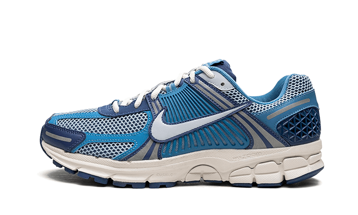 Nike Zoom Vomero 5 abgenutztes Blau