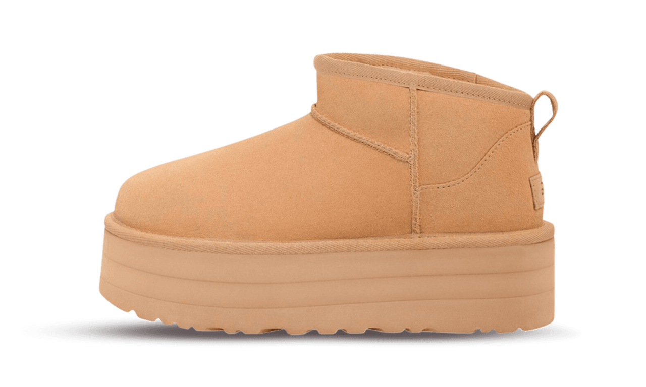 UGG Classic Ultra Mini Plateau-Schuhe in Treibholz