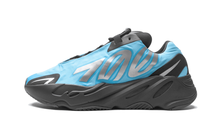 Adidas Yeezy 700 MNVN Helles Cyan