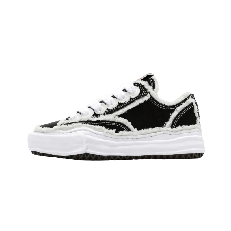 Maison Mihara Yasuhiro: Exclusieve Sneakers Styling en Combineren Tips