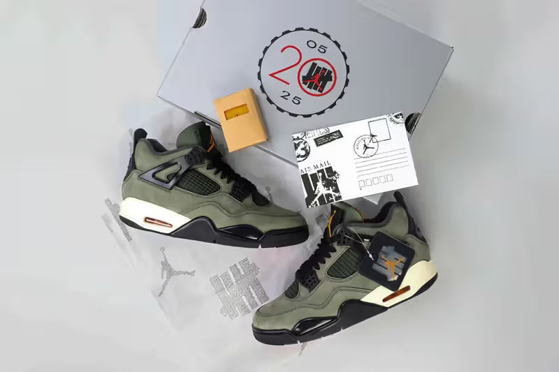 Jordan 4 Undefeated 2005 vs 2025 Geschiedenis en waarde