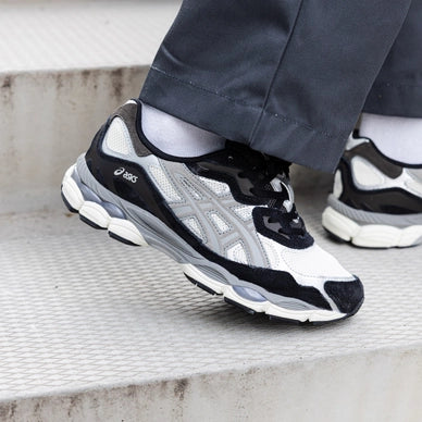 ASICS Gel-NYC Elfenbein/Tongrau