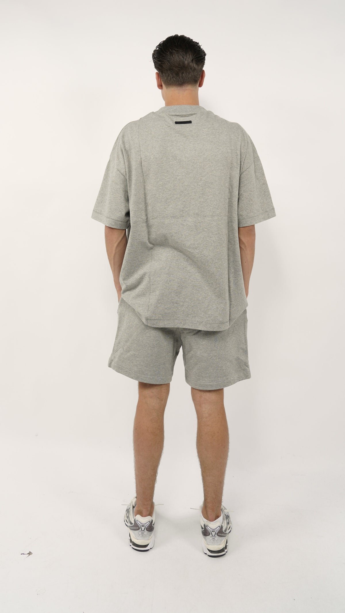 Fear of God Essentials FW24 Dunkelgraues Sommerset