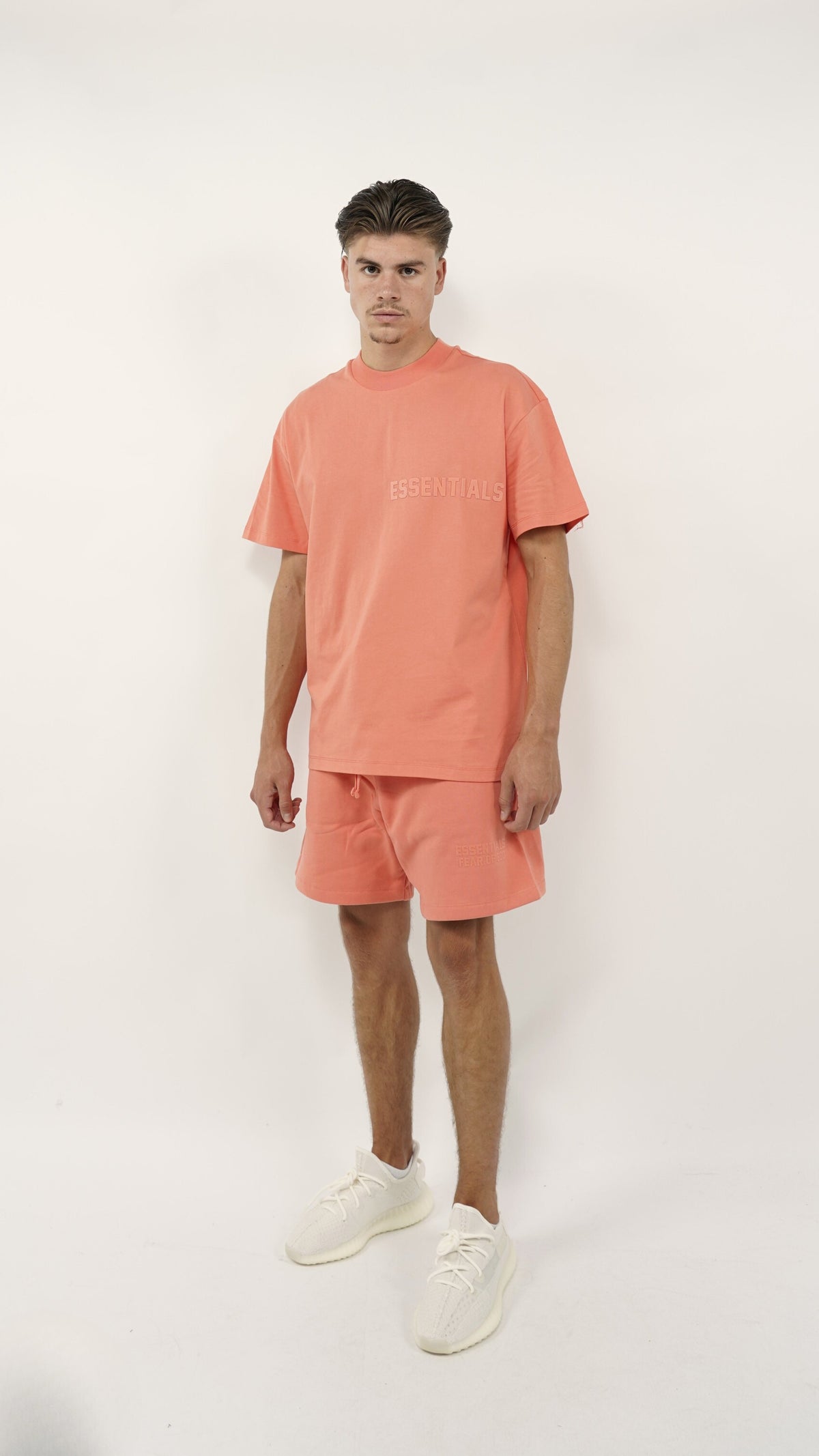 Fear of God Essentials Korallenfarbenes Sommerset