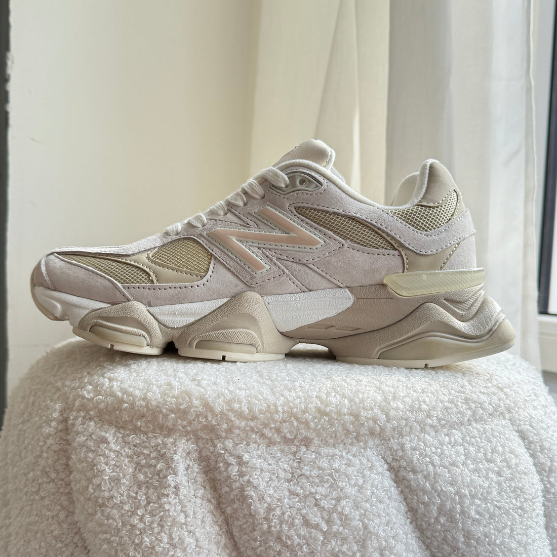New Balance 9060 Beige