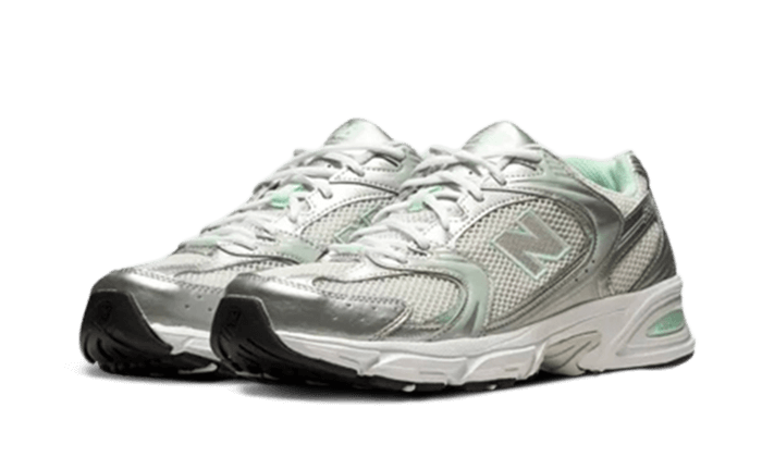 New Balance 530 White Cosmic Jade detail 2