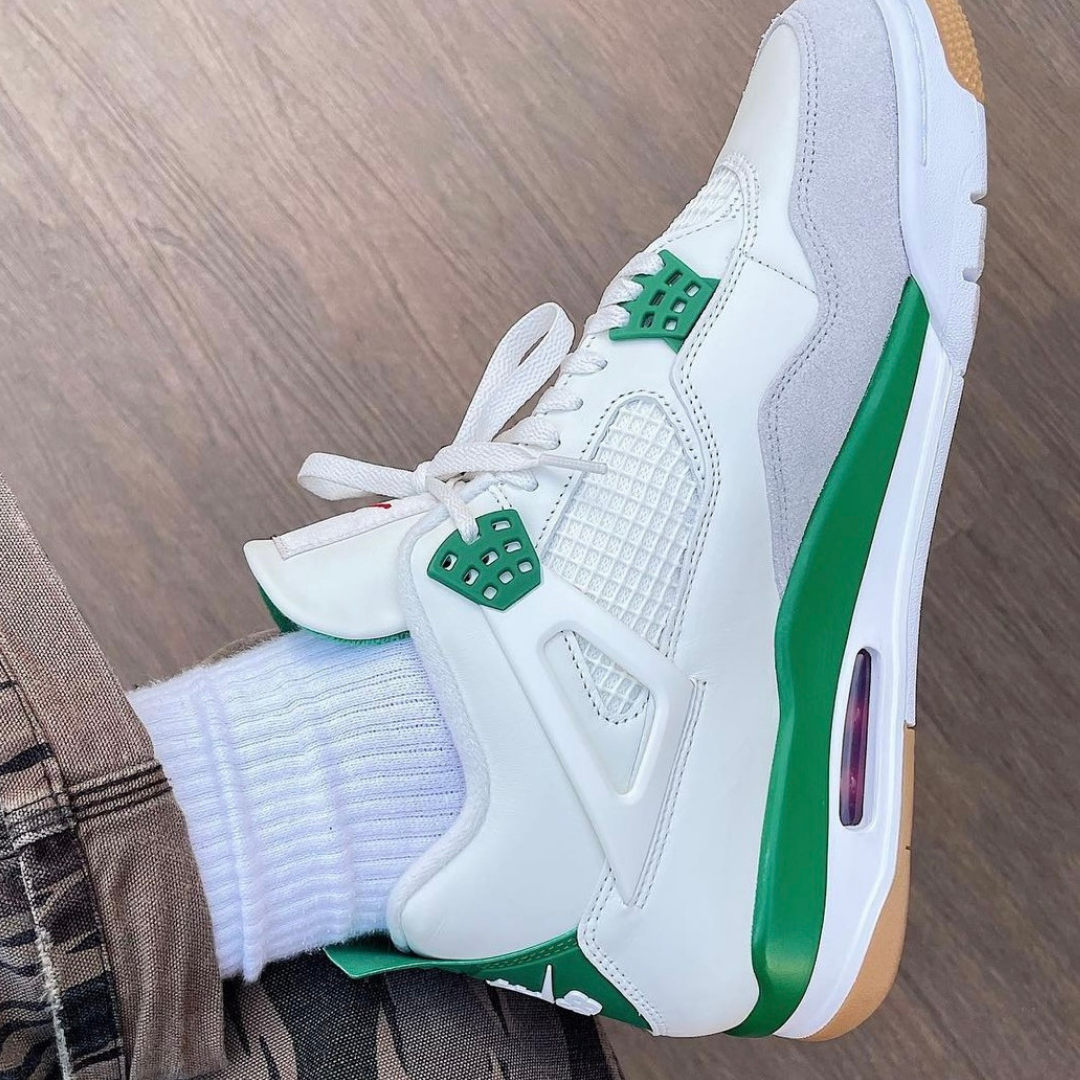 Nike SB x Air Jordan 4 Retro Kieferngrün