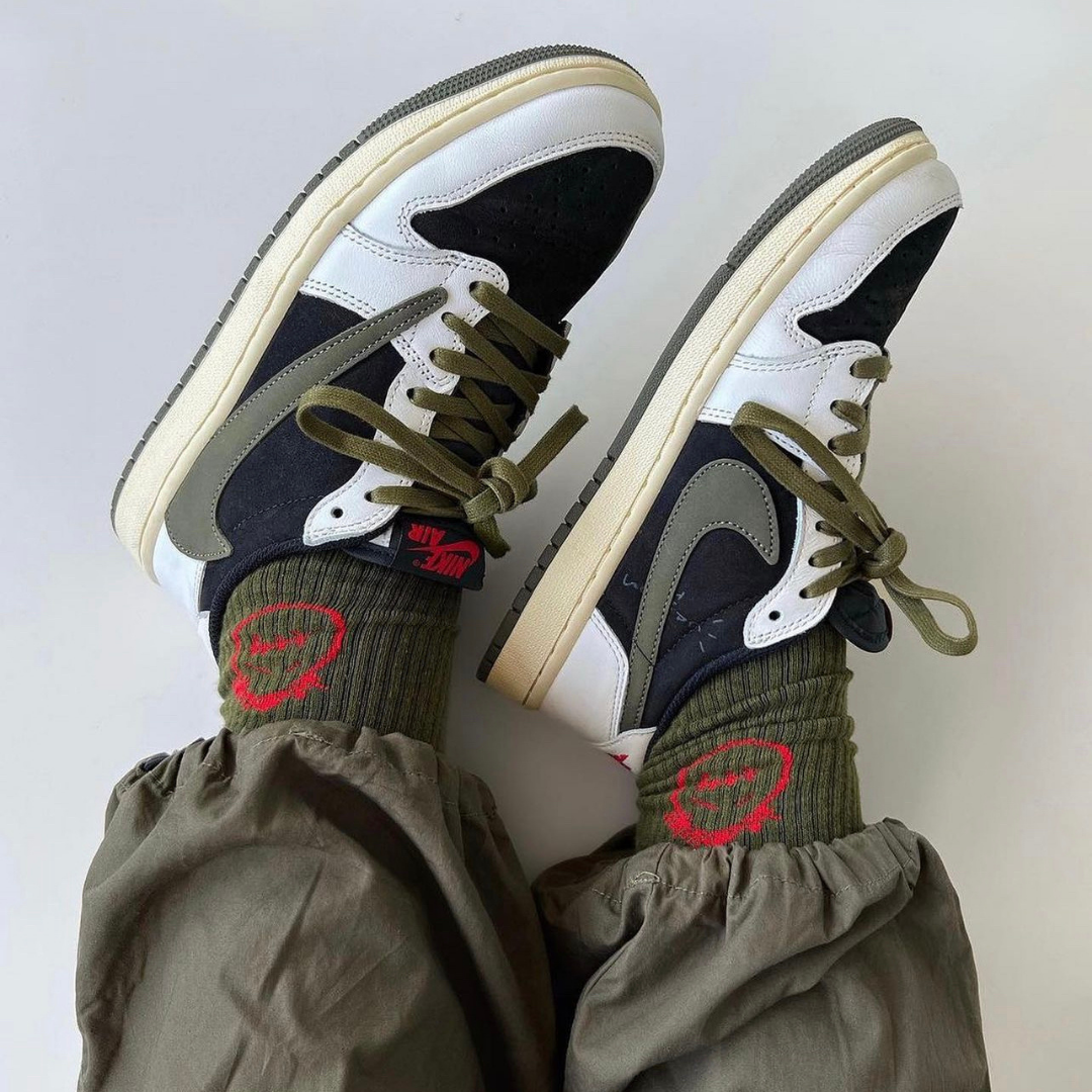 Nike Air Jordan 1 Low Travis Scott Olivgrün