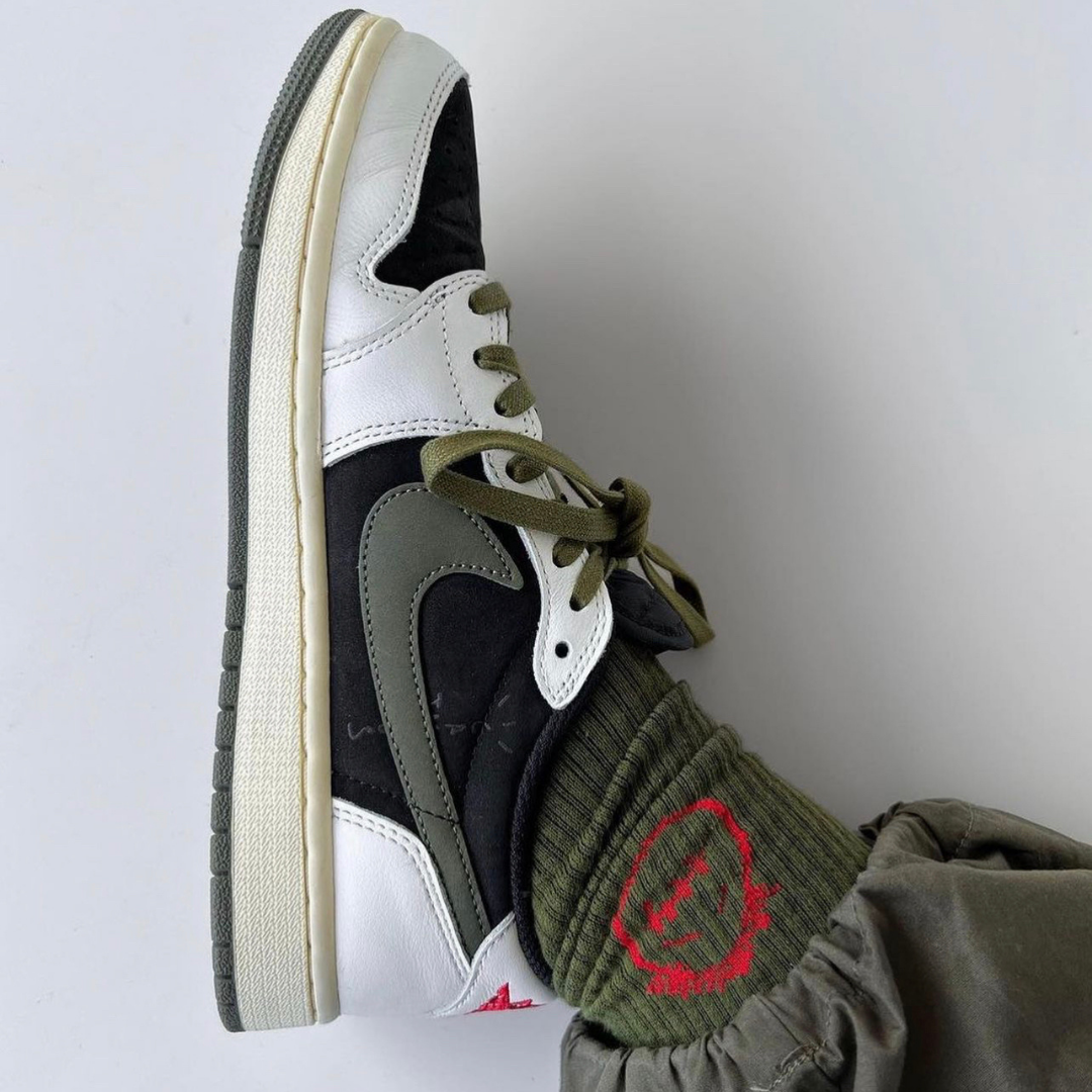 Nike Air Jordan 1 Low Travis Scott Olivgrün
