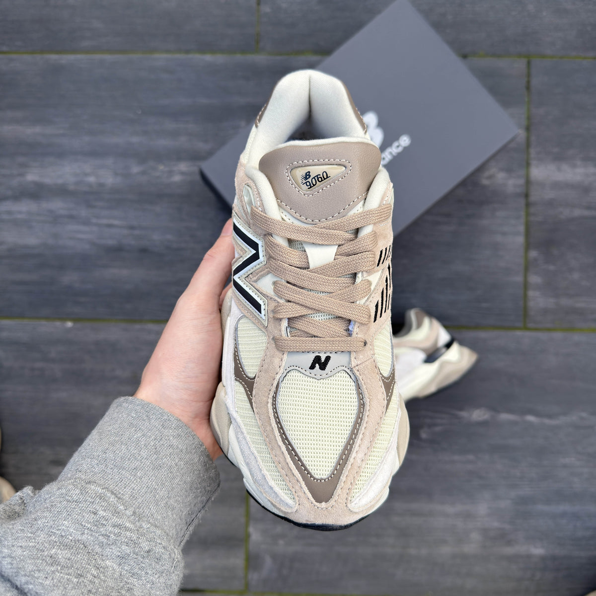 New Balance 9060 Beige Creme