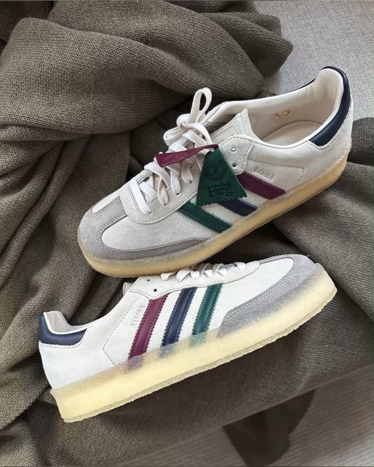Adidas Clarks 8th Street Samba von Ronnie Fieg Kithmas Weiß Multi