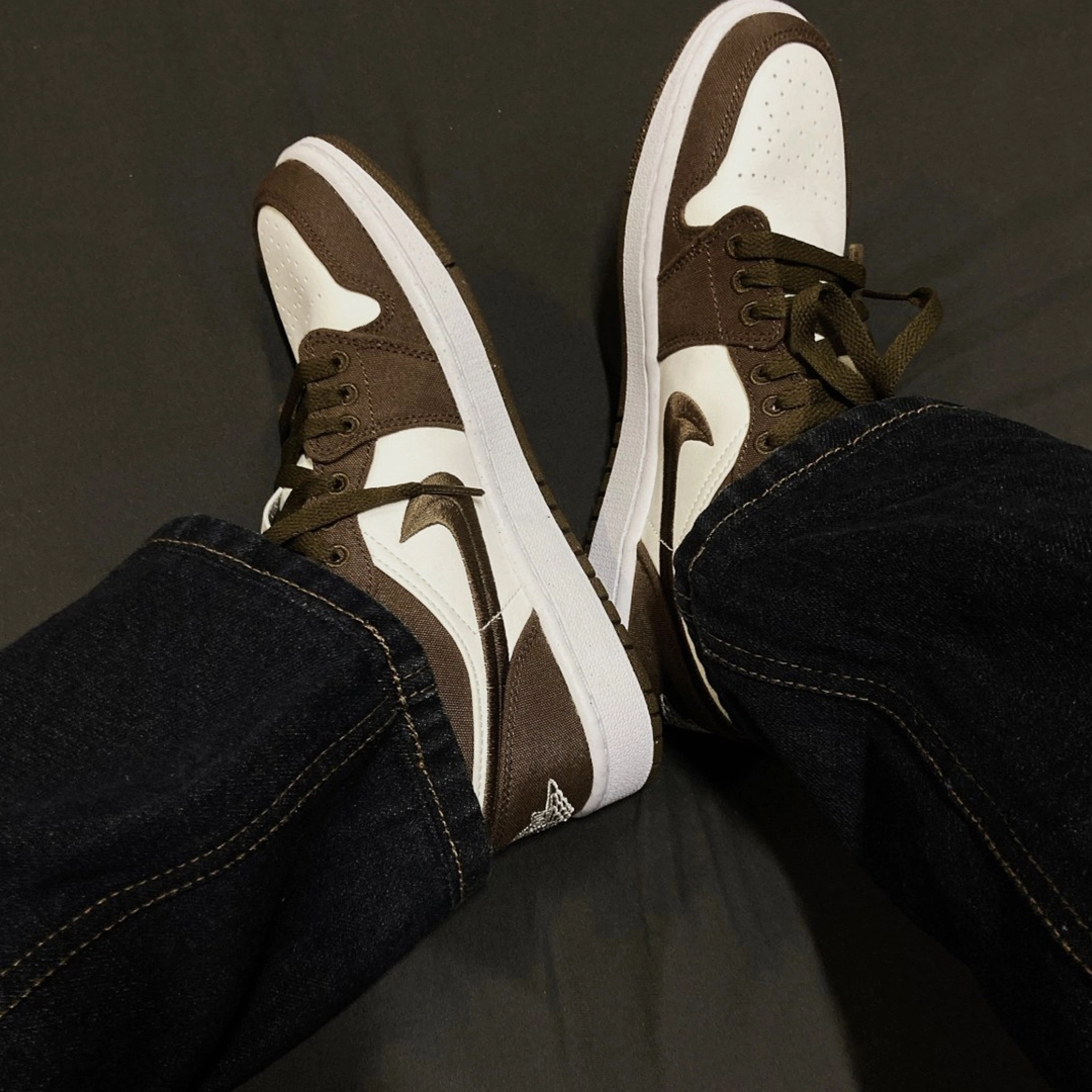 Air Jordan 1 Low SE Light Olive