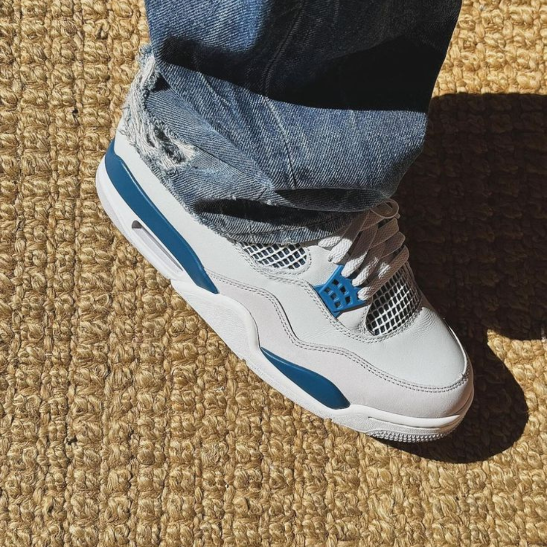 Air Jordan 4 Retro Military Blue (2024)
