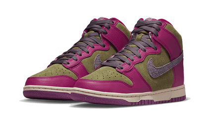 Nike Dunk High Dynamic Berry