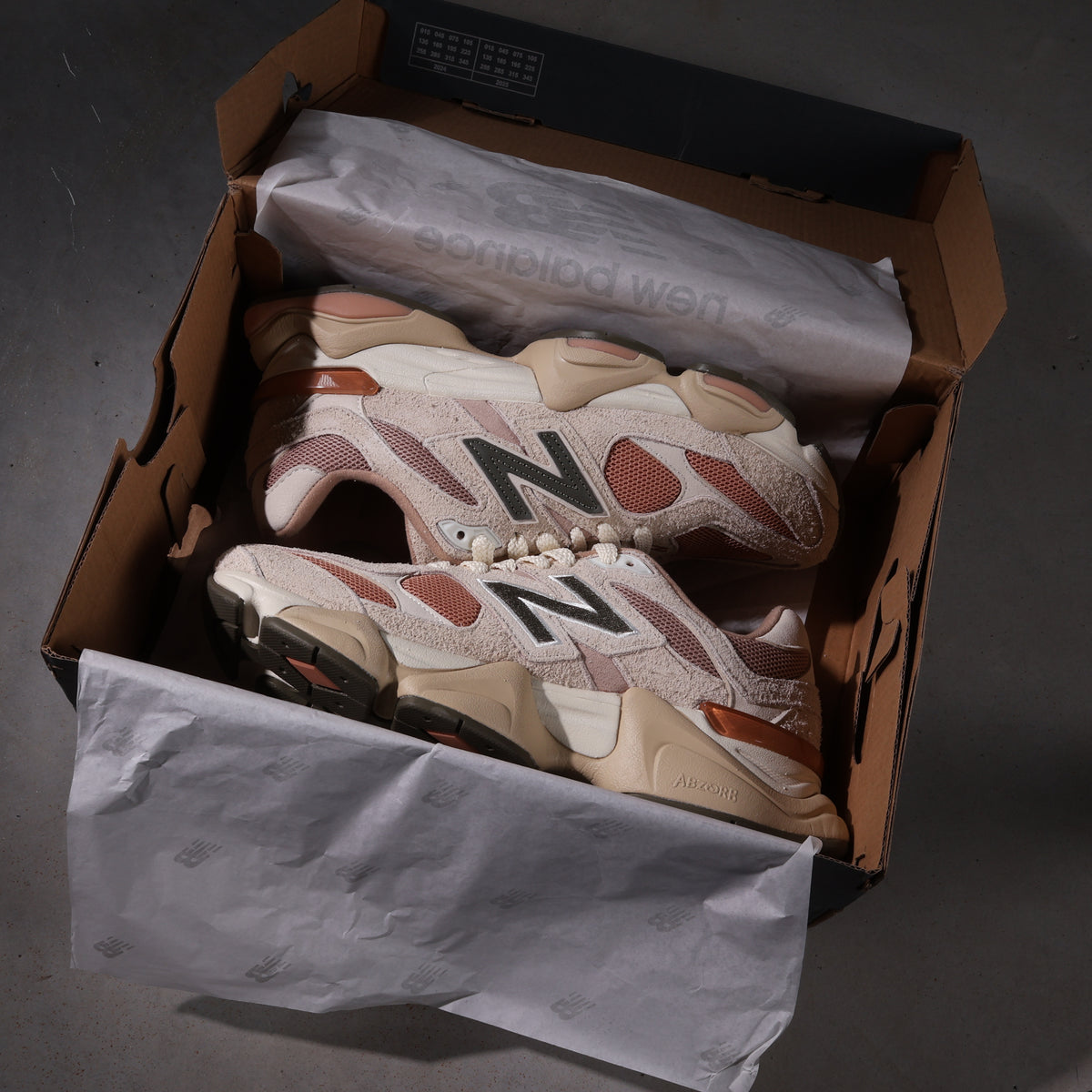 New Balance 9060 Flat Taupe/Light Sparrow