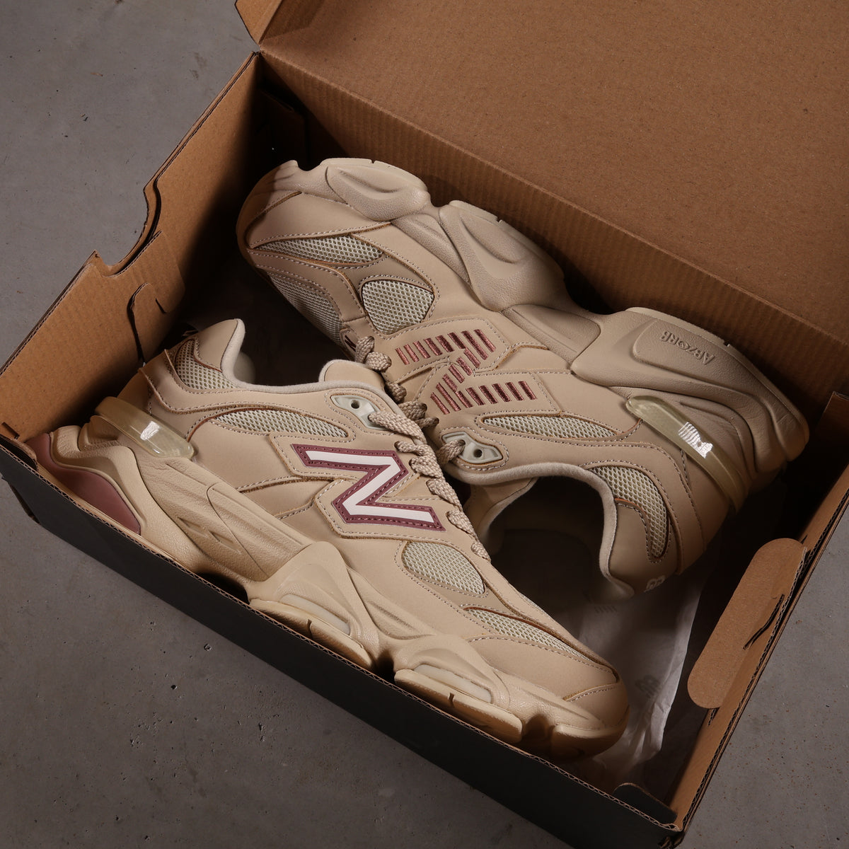 New Balance 9060 Bone Sparrow (SALE)