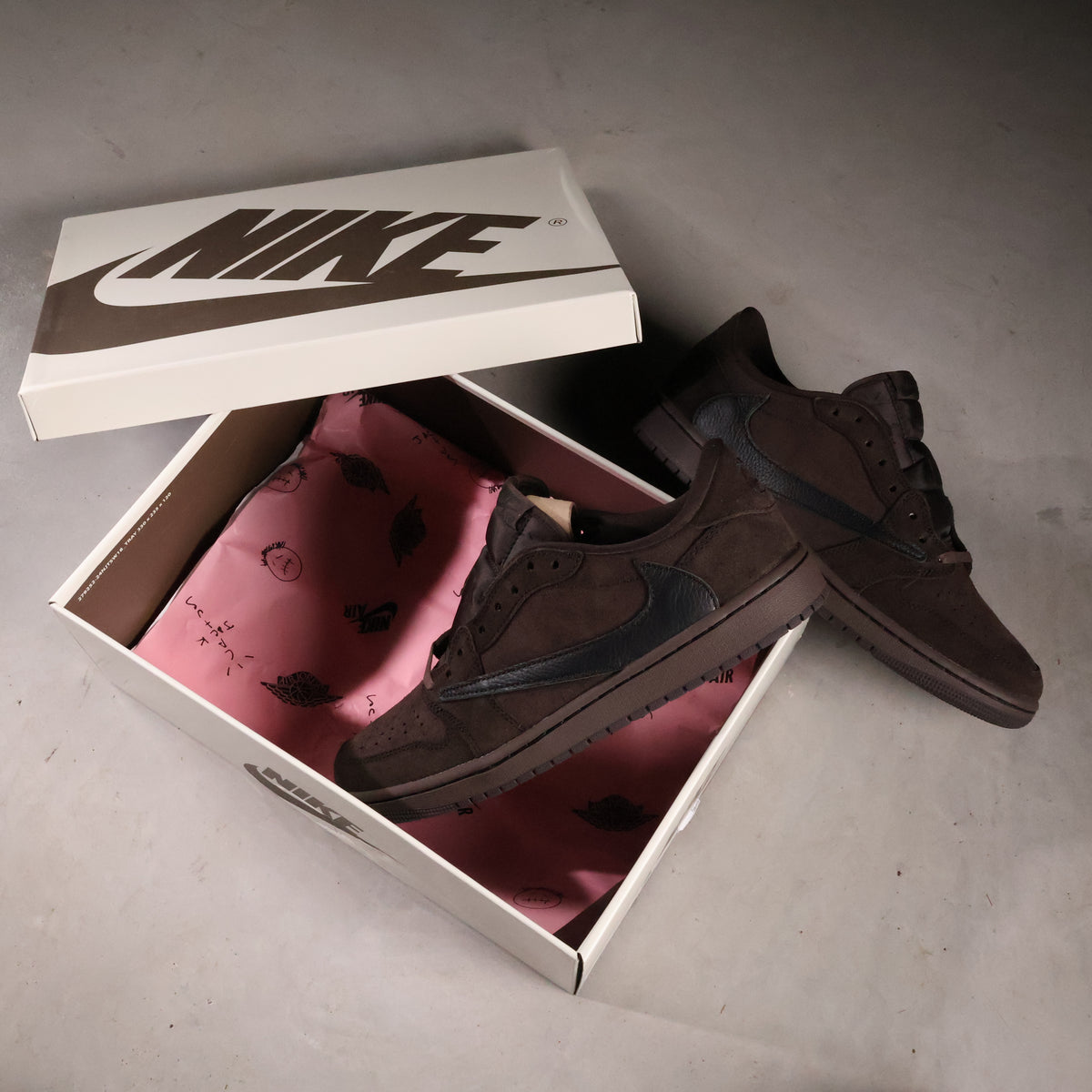 Air Jordan 1 Retro Low OG SP Travis Scott Velvet Brown (SALE)