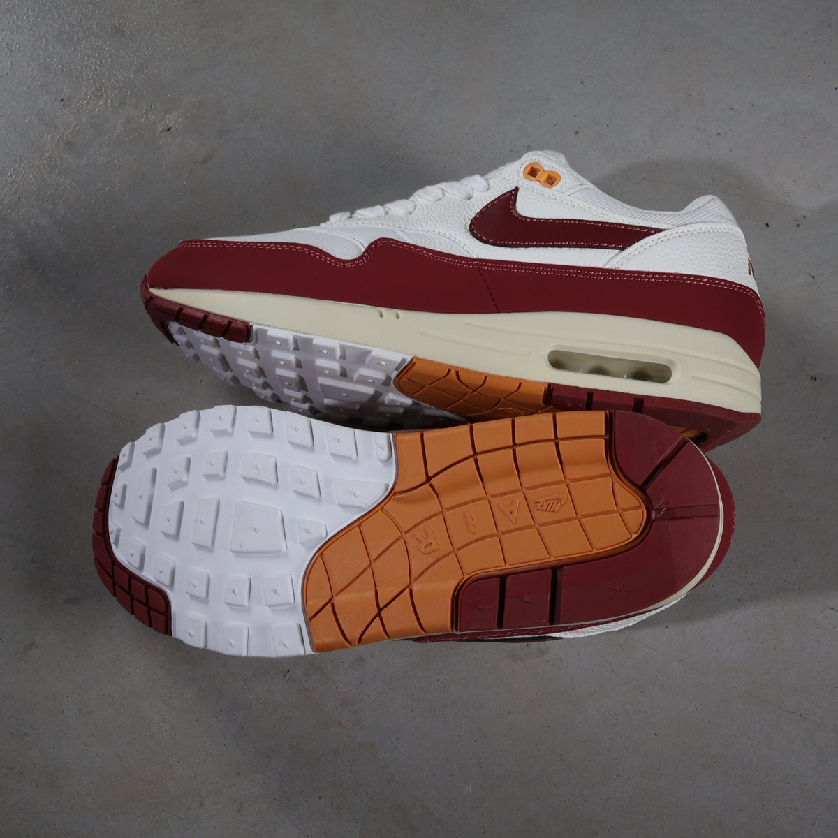 Nike Air Max 1 LX Team Red Sail