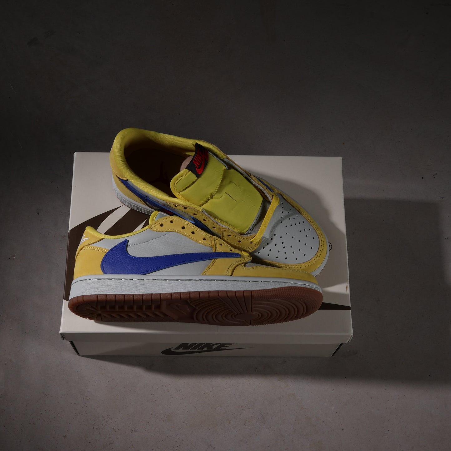 Air Jordan 1 Retro Low OG SP Travis Scott Canary