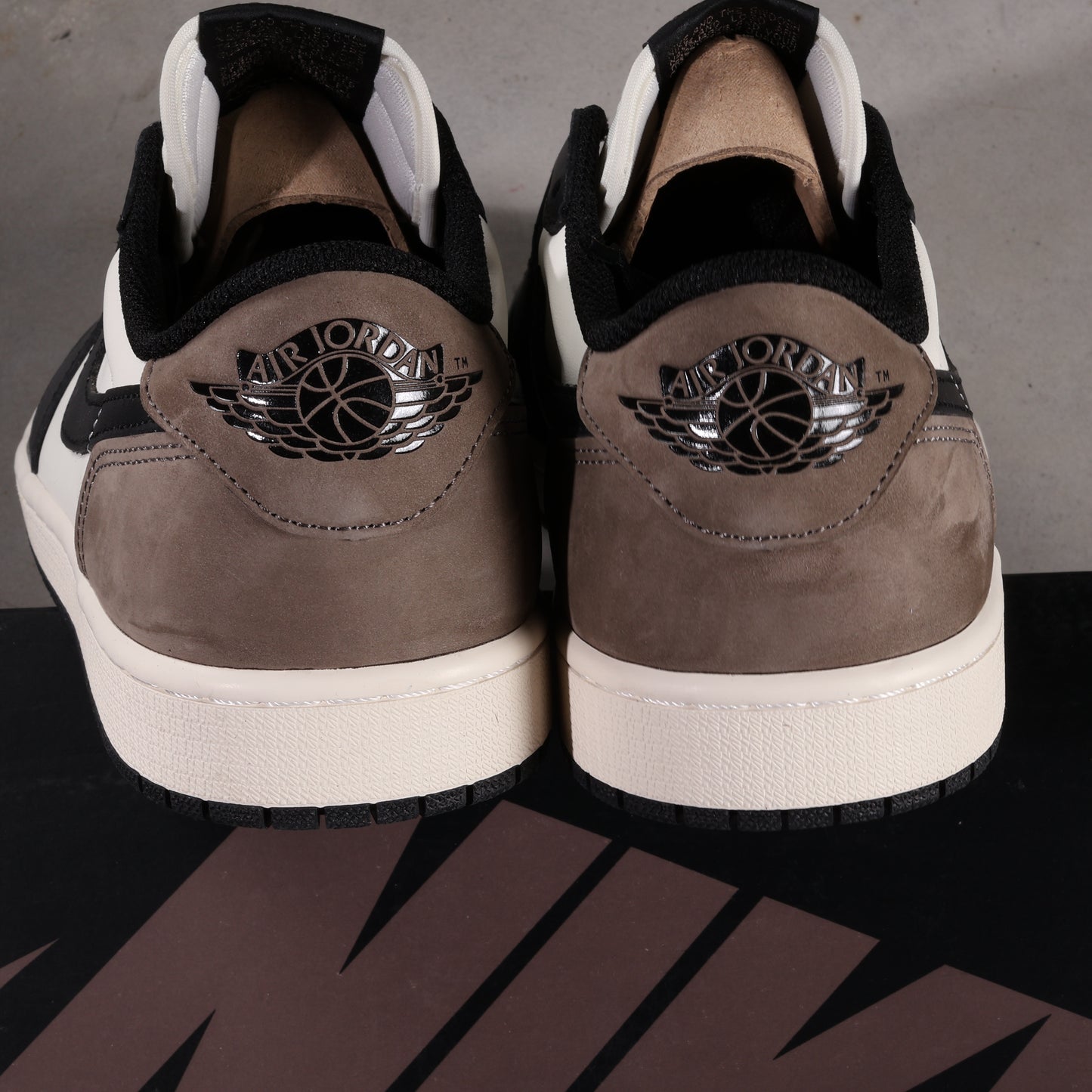 Nike Air Jordan 1 Low OG Mokka