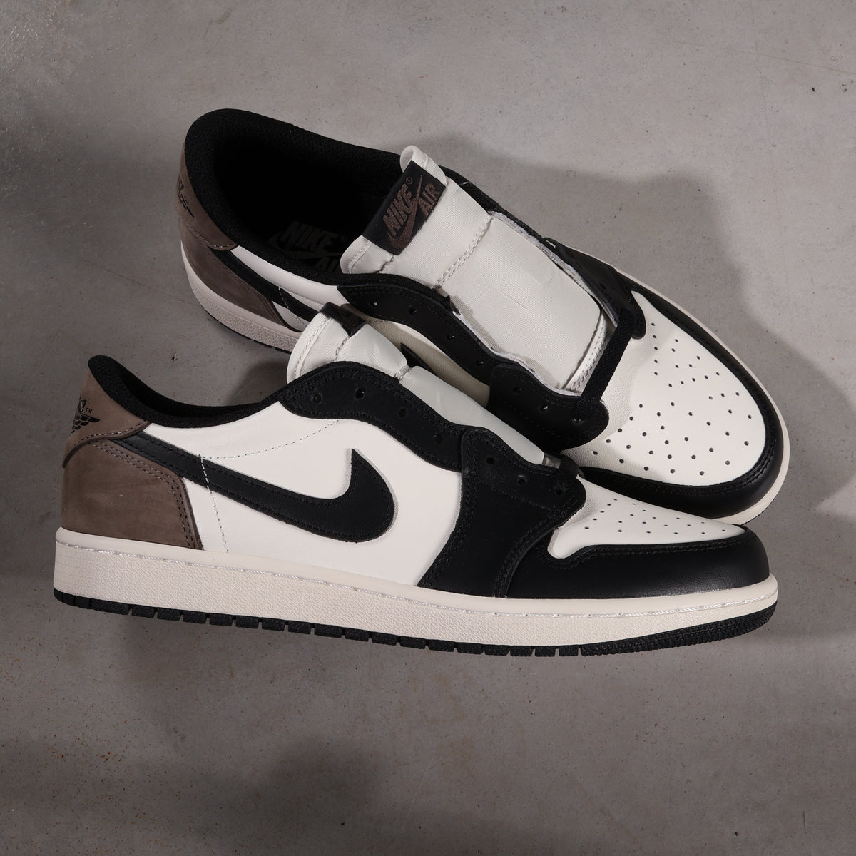 Nike Air Jordan 1 Low OG Mokka