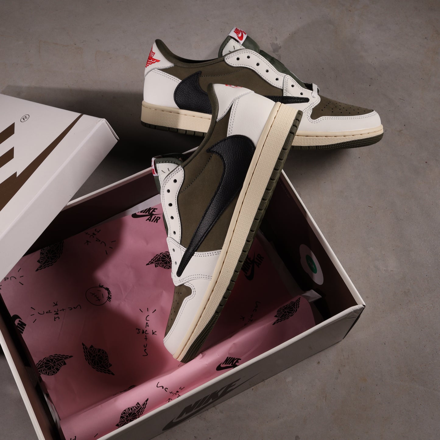 Nike Air Jordan 1 Low Travis Scott Medium Olive (SALE)