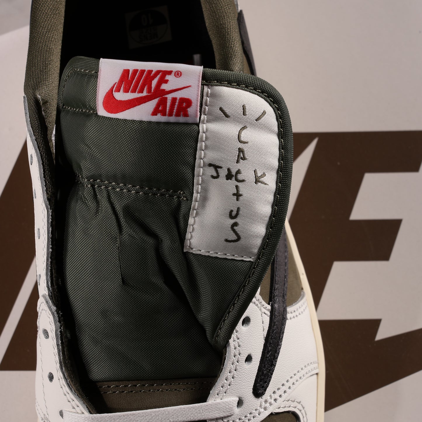 Nike Air Jordan 1 Low Travis Scott Medium Olive