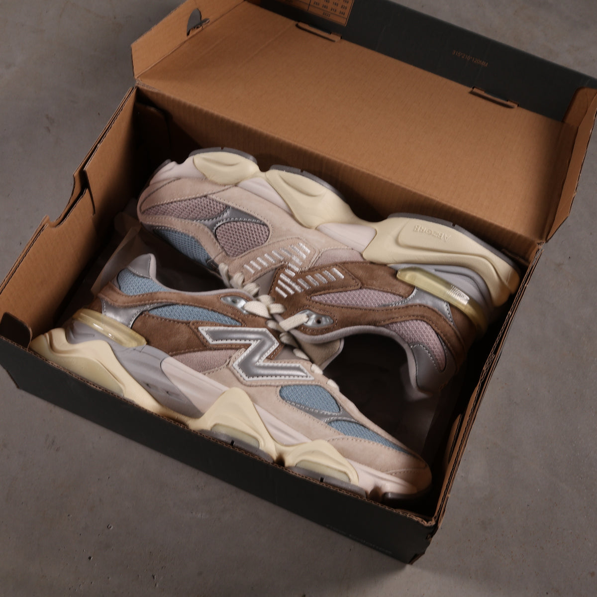 New Balance 9060 Sea Salt Blue Mushroom (SALE)