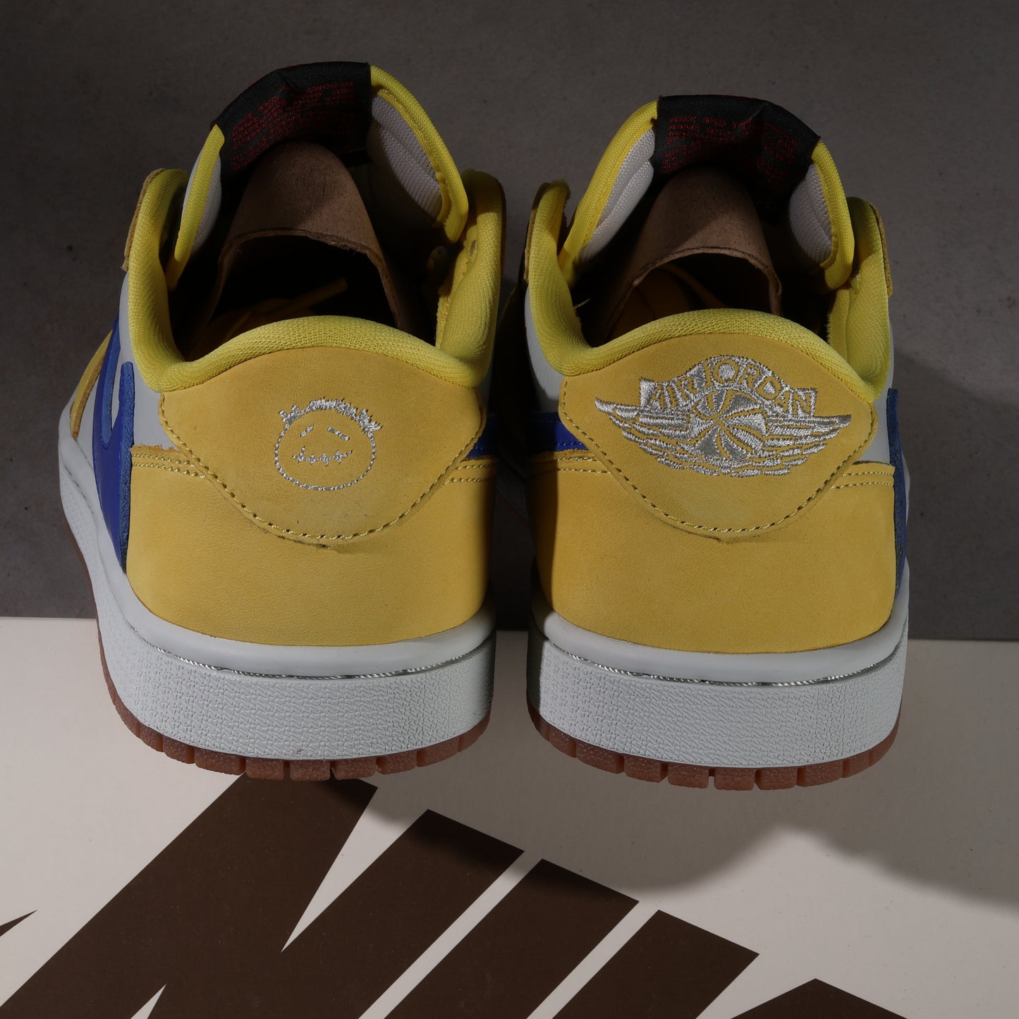 Air Jordan 1 Retro Low OG SP Travis Scott Canary