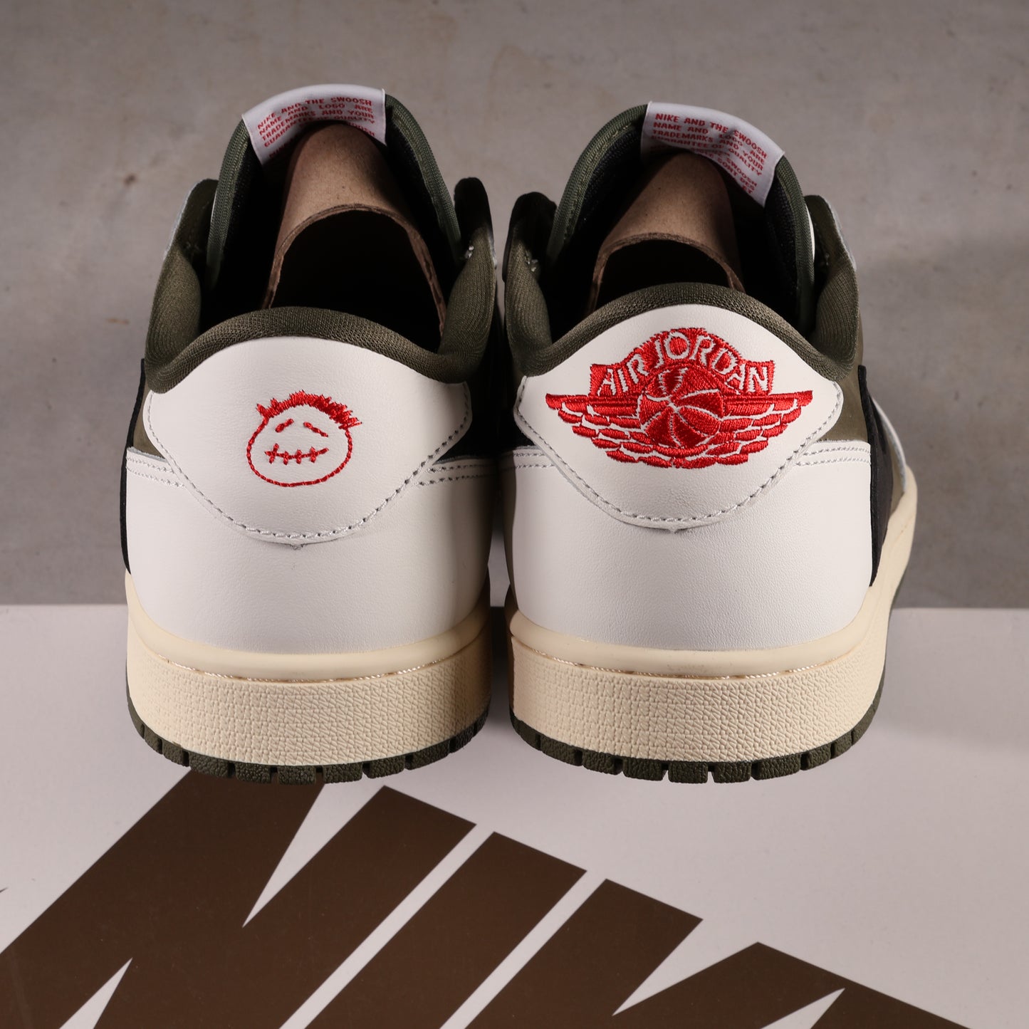 Nike Air Jordan 1 Low Travis Scott Medium Olive